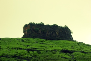 Ramshej Fort in nashik (Perfect Trekking Destination in Nashik)